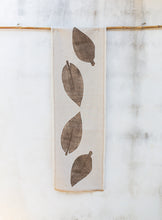 Load image into Gallery viewer, Tablecloth Alpinia sepia